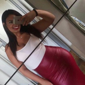 Viola 25 enne studentessa fotografia:2