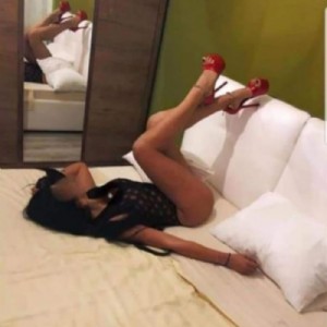 Stupenda ragazza calda sensuale massaggi integrali fotografia:3