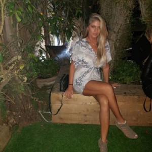 Sonia ragazza italiana completissima fotografia:3