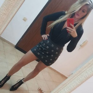 Sonia ragazza italiana completissima fotografia:5