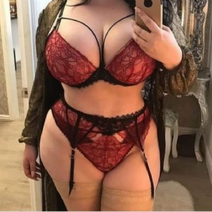 Tiziana Italiana Curvy