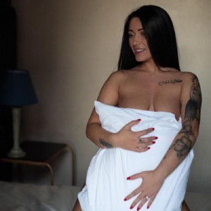 Morena Italiana 25enne Maialina fotografia:3