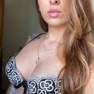 Linda Dolce Studentessa Brasiliana 22enne Raffinata