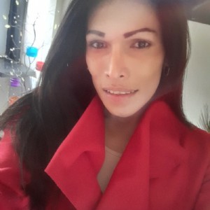 Briyitte Massaggiatrice Molto Femminile fotografia:3