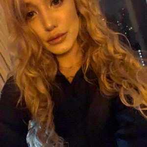 Russa Cerco Uomo Carismatico fotografia:3