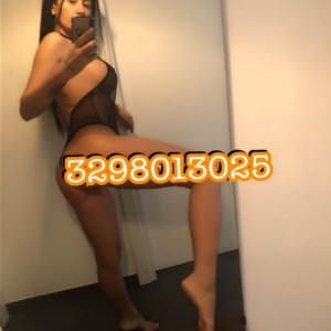 Ragazza Da Provare fotografia:2