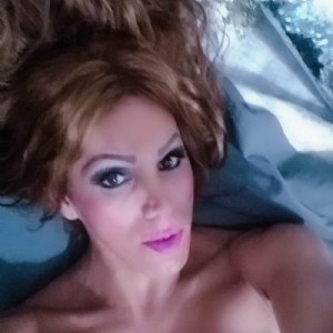 Trans Darlyn Porca Traia e Piu Esitanti fotografia:2