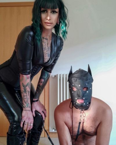Domina Del Male BDSM strapon ecc