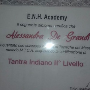 Alessandra massaggiatrice italiana brava con titoli qualificati top top veri massaggi benefici grazie-2