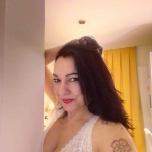 Giulia 41enne matura esperta brava succhiare fotografia:3