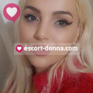 Valentina 28enne venuta su le tette faccio sesso fotografia:4