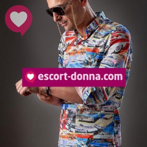 Francesco Porno attore per coppie singoli soddisfo ogni tua richiesta fotografia:3