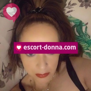 Nataly matura esperta nellarte del godimento fotografia:2