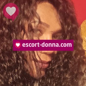 Roxanna bella mulatta porcellina affamata fotografia:3