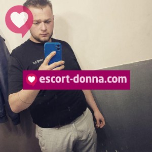 Origine pugliesi ragazzo 22 enne pochi giorni a torino fotografia:4