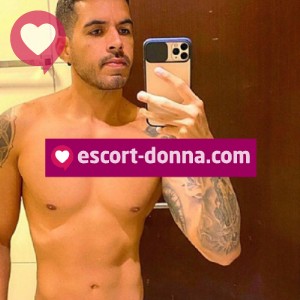 Fabio Brasiliano dotado più attivo versatile offro sesso caldo preliminari massaggio fotografia:1