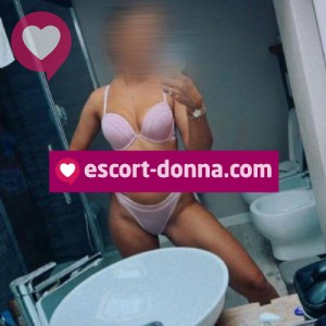 Roxana stupenda sexy porcellina caldissima fotografia:3