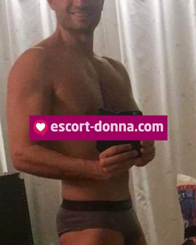 Massaggiatore italiano stasera disponibile