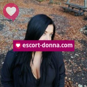 Serena italiana massaggi tantra vasca idromassaggio fotografia:2