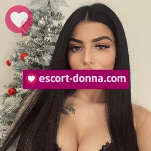 Chiara faccio tutto femminile raffinata elegante gentile fotografia:3