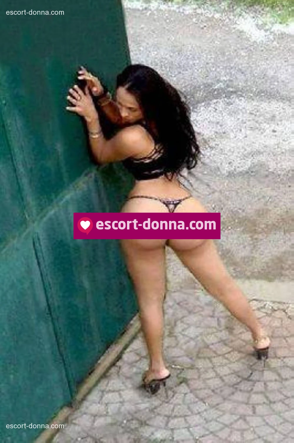 Escort Pescara, Trans Ivana brasiliana 25enne il tuo paradiso