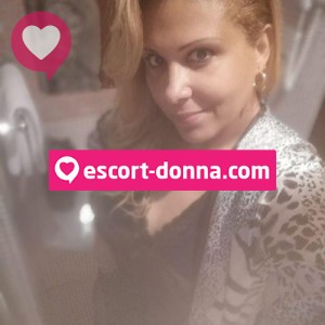 Fabia femmina in calore per scopare fotografia:4