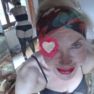 Trans matura italiana d'alto livello fotografia:2