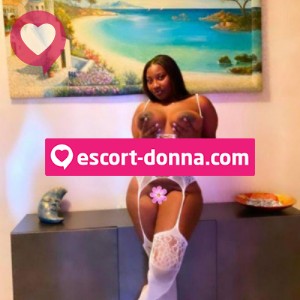 Daniela Legnano femmina di colore fotografia:2