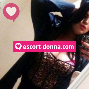 Giulia italiana molto attiva passiva fotografia:2