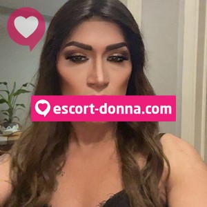 Chanel latina bella ragazza trans latina con cazzo 21cm fotografia:2
