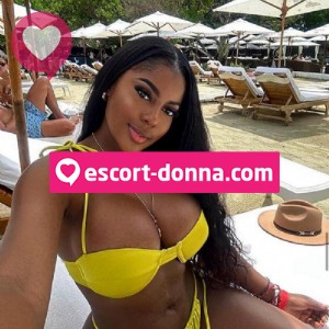 Bellissima porcellina passionale pompini liberi fotografia:3