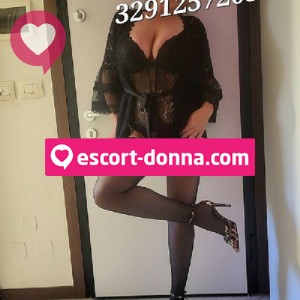 Miky Milf ambiente climatizzato non stranieri fotografia:5