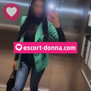 Sonia 20enne solo raggiungo fotografia:5