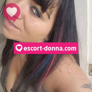 Bella ragazza italiana 41 anni bravissima ricevo sola in casa fotografia:5