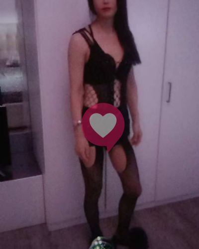 FANTASTICA BELLA GIOVANE ORIENTALE CALDA E SENSUALE COMPLETAMENTE DISPONIBILE  STUPENDA